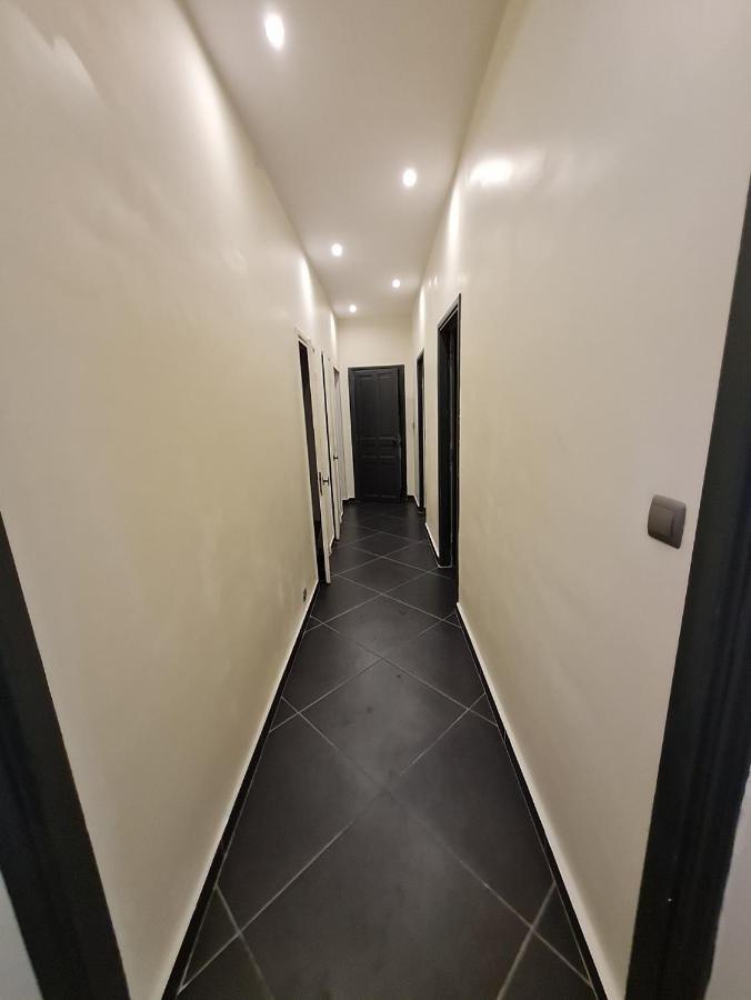 Appartement Intra Muros 8 Personnes Climatise Wifi Stationnement Facile Avignon Exterior foto
