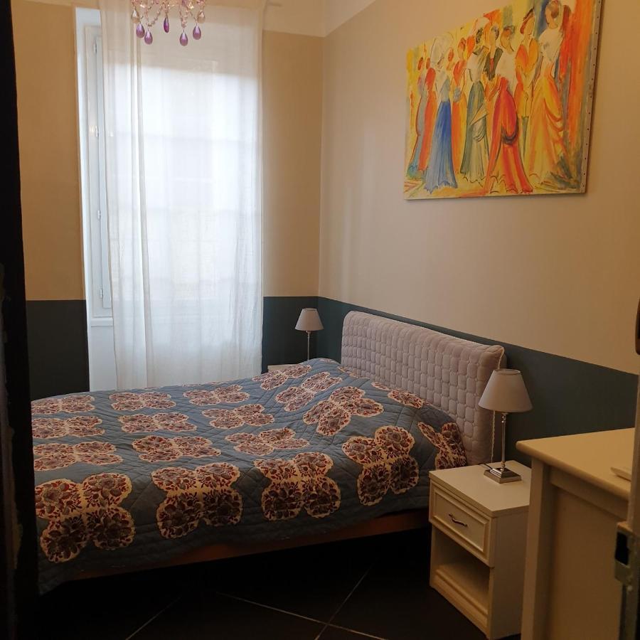 Appartement Intra Muros 8 Personnes Climatise Wifi Stationnement Facile Avignon Exterior foto